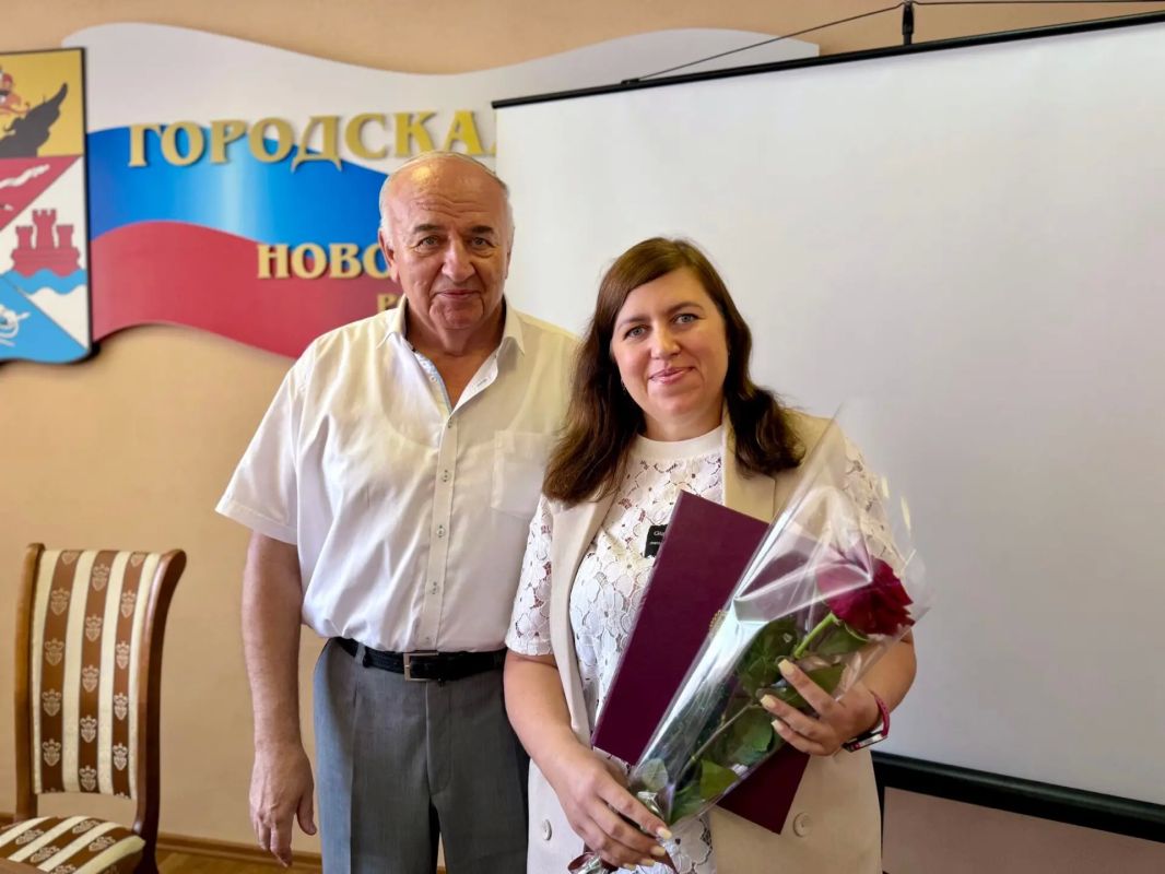24 июля в малом зале городской Думы прошло общее собрание Совета директоров предприятий и организаций Новочеркасска 24 июля в малом зале городской Думы прошло общее собрание Совета директоров предприятий и организаций Новочеркасска