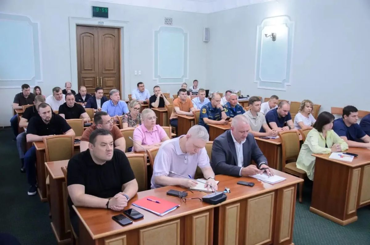 Александр Скрябин: Провел внеочередное заседание КЧС Александр Скрябин: Провел внеочередное заседание КЧС