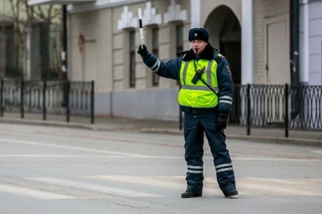 На Дону в аварии с легковушкой и УАЗом пострадали четыре человека