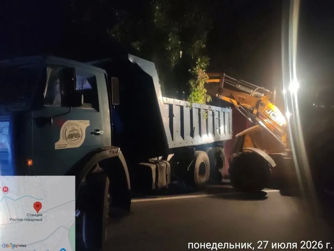 Александр Скрябин: Городские и коммунальные службы продолжают приводить Ростов в порядок после урагана в безостановочном режиме Александр Скрябин: Городские и коммунальные службы продолжают приводить Ростов в порядок после урагана в безостановочном режиме