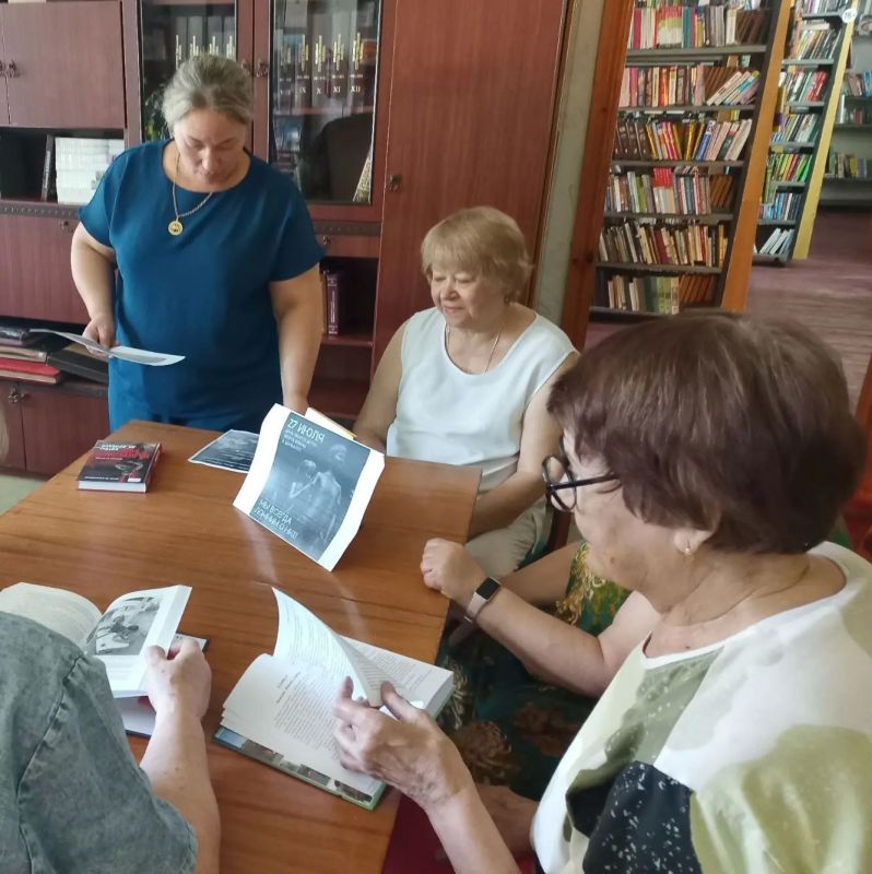 В шахтинских библиотеках прошли памятные познавательные мероприятия, посвященные Дню памяти детей — жертв войны в Донбассе В шахтинских библиотеках прошли памятные познавательные мероприятия, посвященные Дню памяти детей — жертв войны в Донбассе