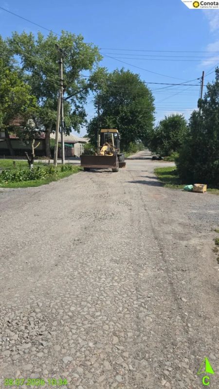 В Батайске продолжаются работы по грейдированию грунтовых дорог В Батайске продолжаются работы по грейдированию грунтовых дорог