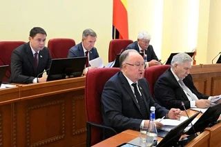 Семьи погибших героев СВО с временной пропиской на Дону смогут получить землю
