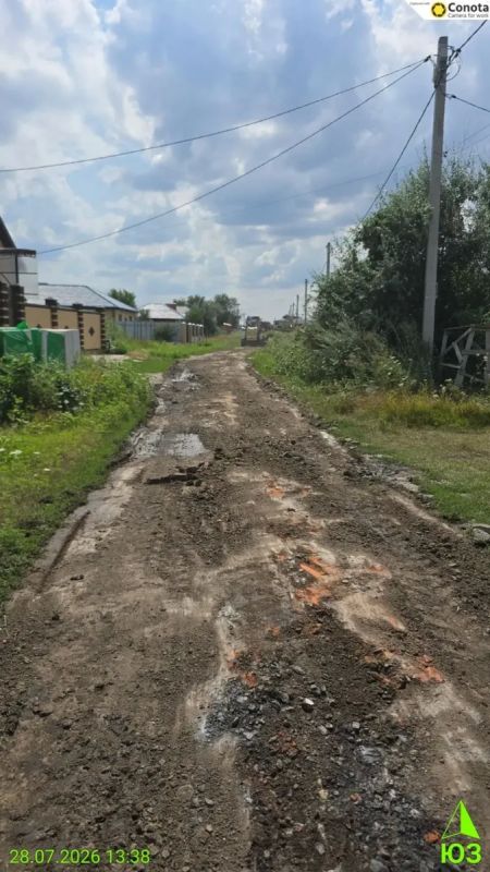 В Батайске продолжаются работы по грейдированию грунтовых дорог В Батайске продолжаются работы по грейдированию грунтовых дорог