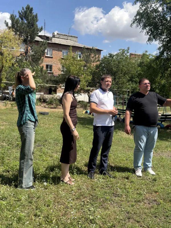 В Шахтах принимают меры для помощи в восстановлении крыш домов после урагана
