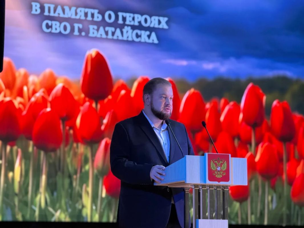 Сегодня в Батайске представили первый том книги памяти «Мы были, есть и будем» Сегодня в Батайске представили первый том книги памяти «Мы были, есть и будем»