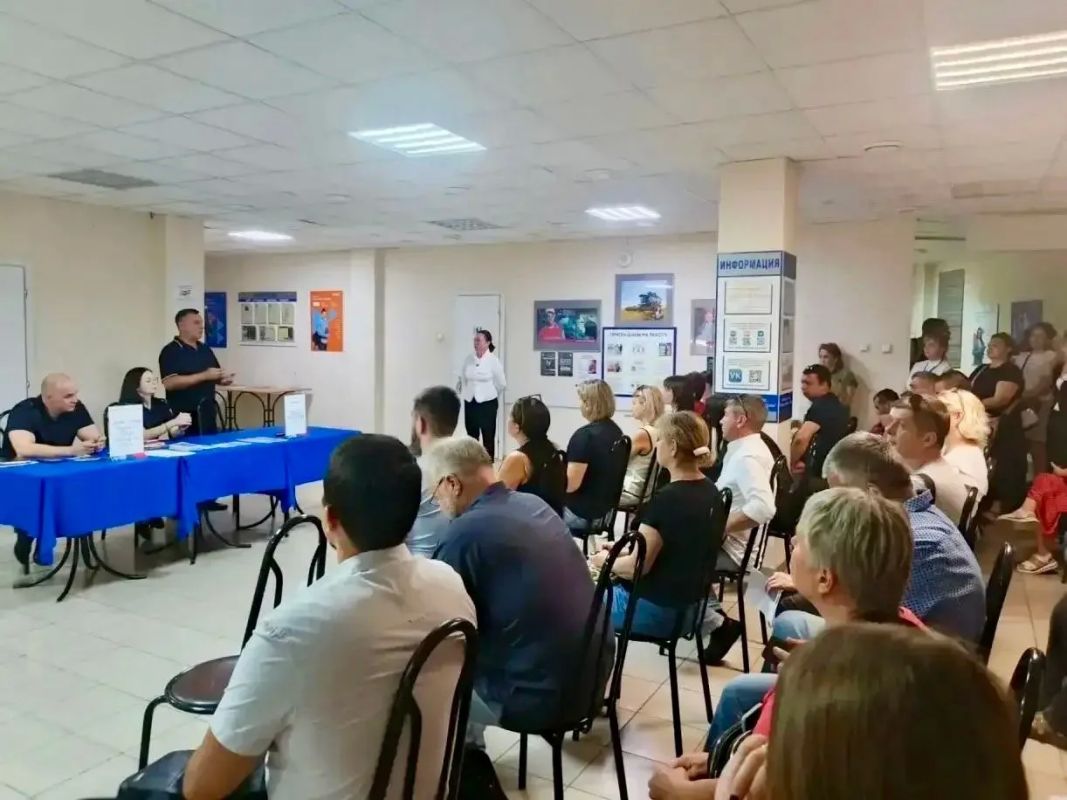 В центре занятости населения Ростова-на-Дону прошла встреча с представителями городского Управления МВД В центре занятости населения Ростова-на-Дону прошла встреча с представителями городского Управления МВД