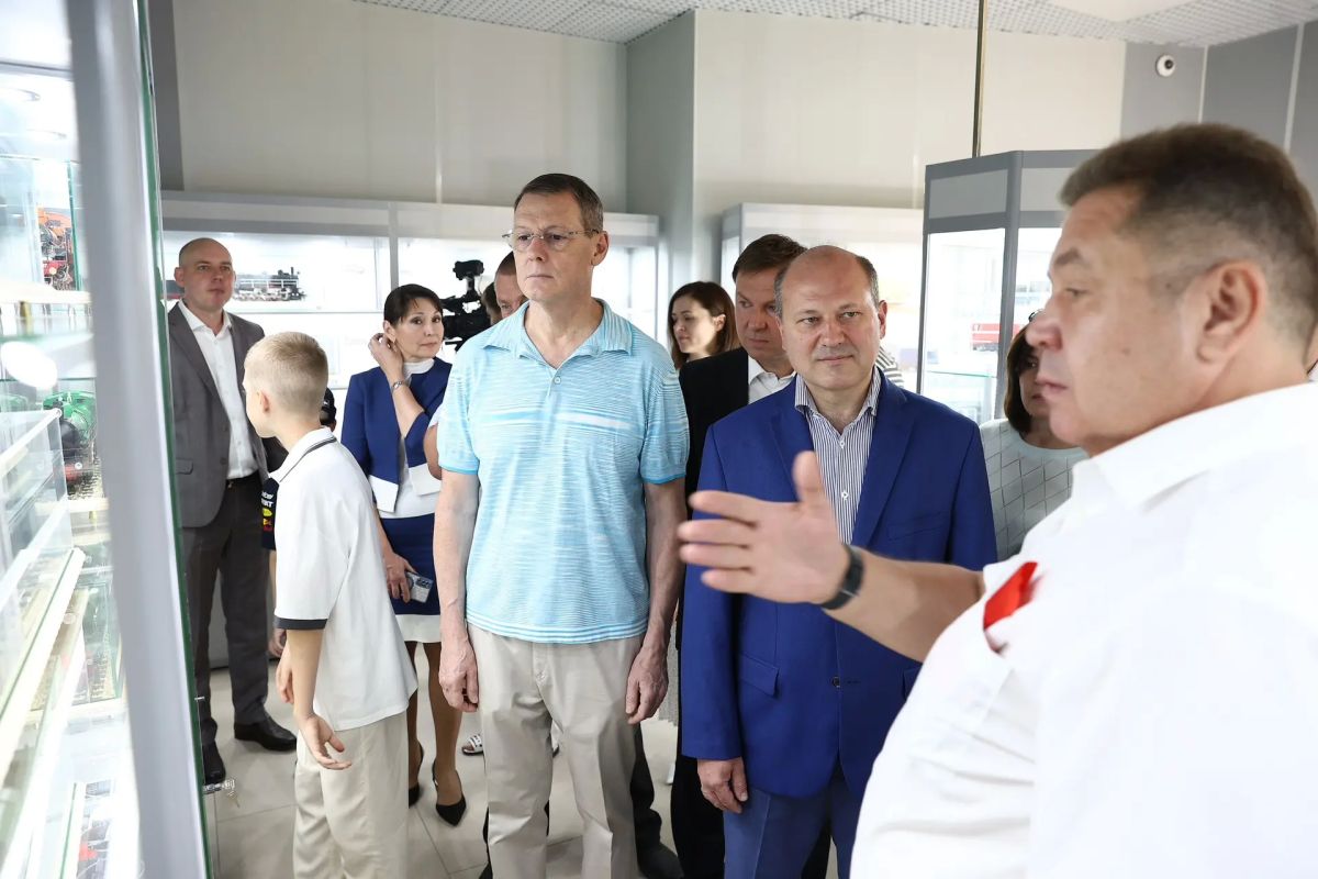 Александр Скрябин: Вне всякого сомнения День железнодорожника для ростовчан – праздник не только профессиональный, но и всенародный Александр Скрябин: Вне всякого сомнения День железнодорожника для ростовчан – праздник не только профессиональный, но и всенародный