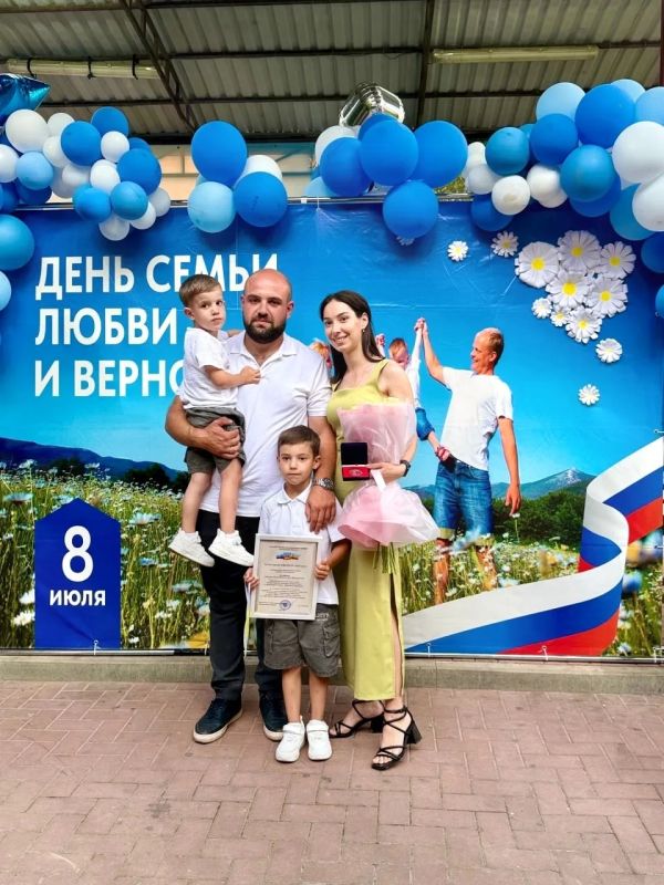 Музыканты в пятом поколении: Супруги из Чалтыря рассказали, как победили в федеральном конкурсе «Семья года» Музыканты в пятом поколении: Супруги из Чалтыря рассказали, как победили в федеральном конкурсе «Семья года»
