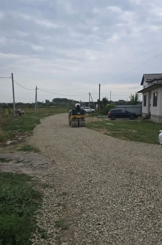На улицах Скифской, Кузнечной и Атаманской продолжаются дорожные работы На улицах Скифской, Кузнечной и Атаманской продолжаются дорожные работы
