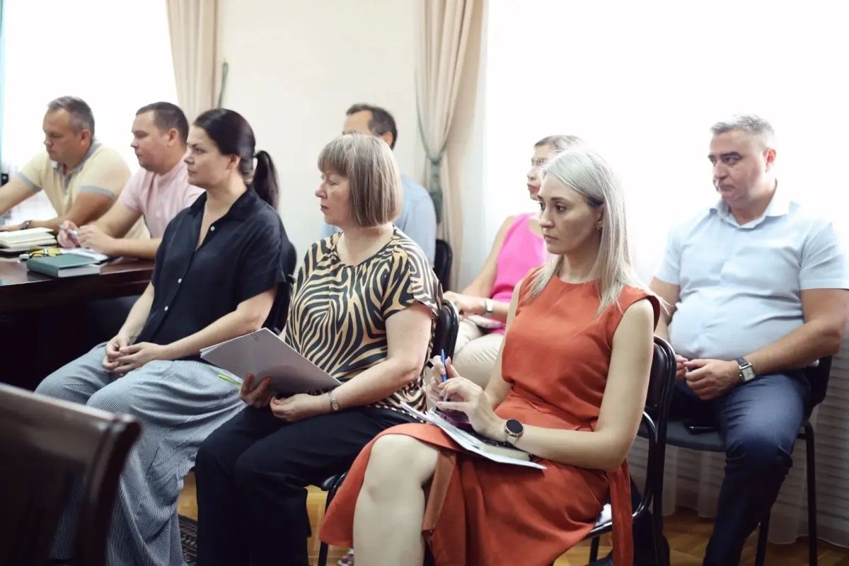 Новые правила для киосков и павильонов обсудили в администрации города Новые правила для киосков и павильонов обсудили в администрации города