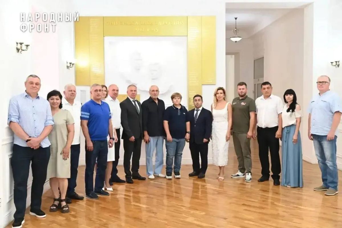 В Ростовской области Народный фронт вручил медали и благодарности самым активным участникам проекта «Всё для Победы!» В Ростовской области Народный фронт вручил медали и благодарности самым активным участникам проекта «Всё для Победы!»