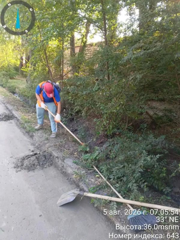 В Батайске продолжаются работы по содержанию улично-дорожной сети В Батайске продолжаются работы по содержанию улично-дорожной сети
