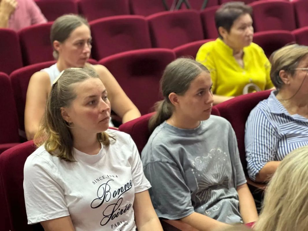 Состоялась четвёртая встреча с жителями в формате открытого диалога - на этот раз в микрорайоне Ключевое Состоялась четвёртая встреча с жителями в формате открытого диалога - на этот раз в микрорайоне Ключевое