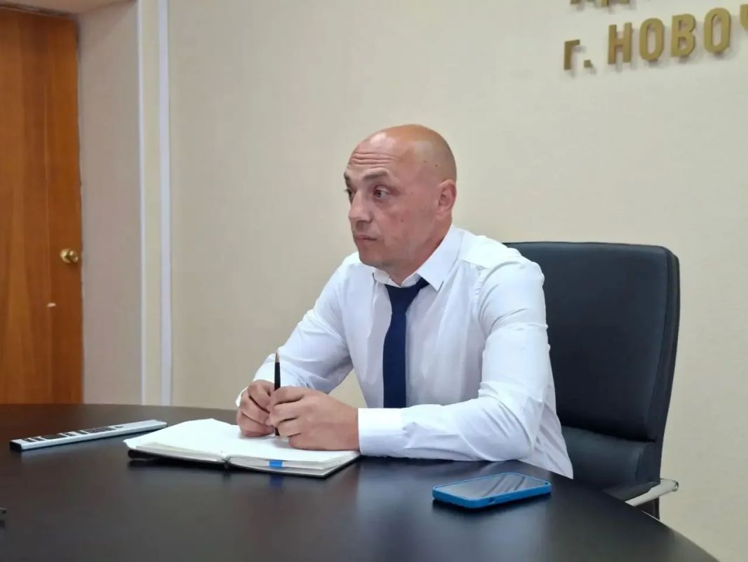 В администрации Новочеркасска состоялось совещание с руководителями управляющих компаний, ТСЖ и ресурсоснабжающих организаций города В администрации Новочеркасска состоялось совещание с руководителями управляющих компаний, ТСЖ и ресурсоснабжающих организаций города
