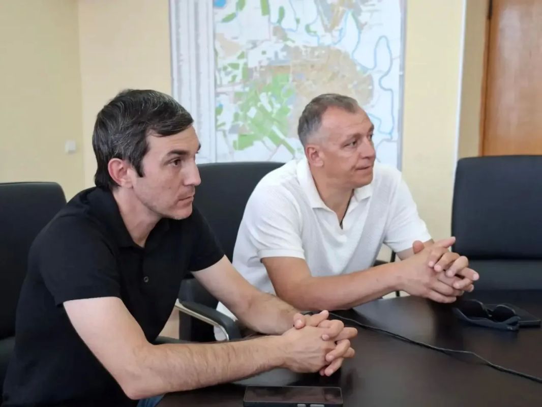 В администрации Новочеркасска состоялось совещание с руководителями управляющих компаний, ТСЖ и ресурсоснабжающих организаций города В администрации Новочеркасска состоялось совещание с руководителями управляющих компаний, ТСЖ и ресурсоснабжающих организаций города
