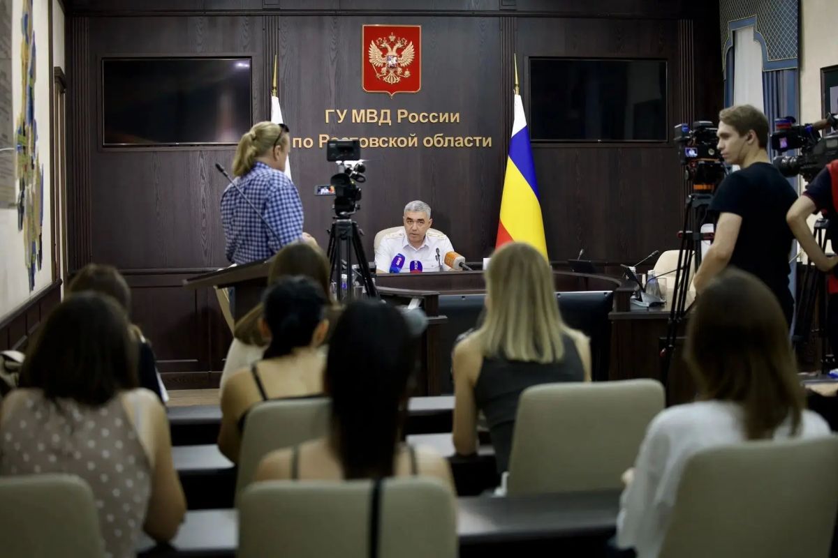 Миграционный контроль и качество госуслуг: в Ростовской области подвели итоги работы УВМ за первое полугодие