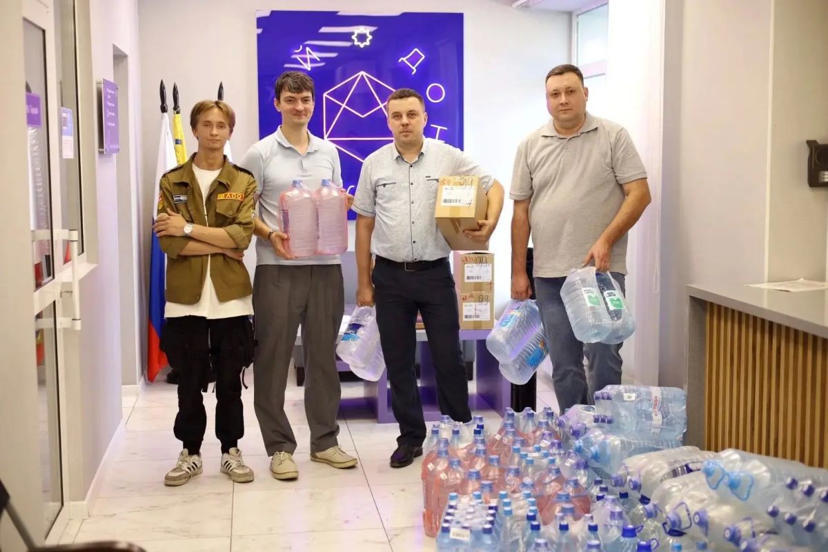 #МЫВМЕСТЕ В городе Шахты стартовал сбор гуманитарной помощи #МЫВМЕСТЕ В городе Шахты стартовал сбор гуманитарной помощи