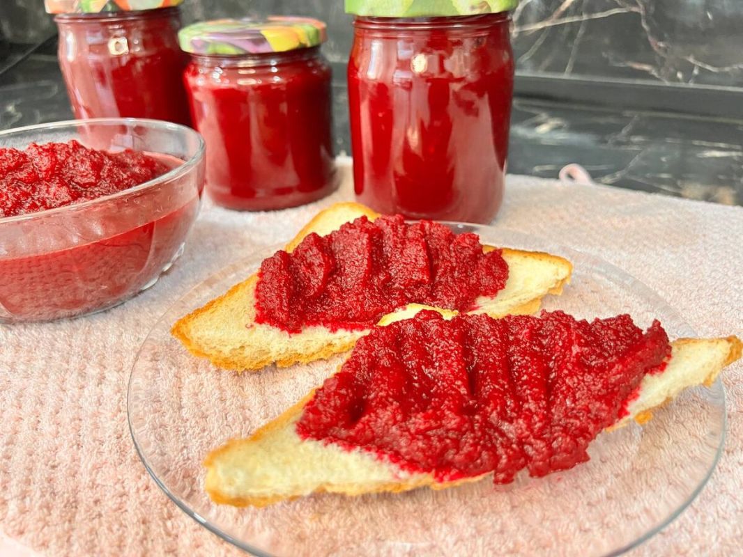 Свекольная икра: вкусный рецепт для каждой хозяйки