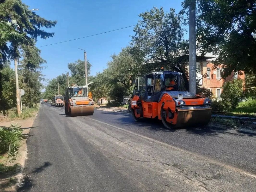 Дорожные работы по переулку Мичурина вышли на финальный этап Дорожные работы по переулку Мичурина вышли на финальный этап
