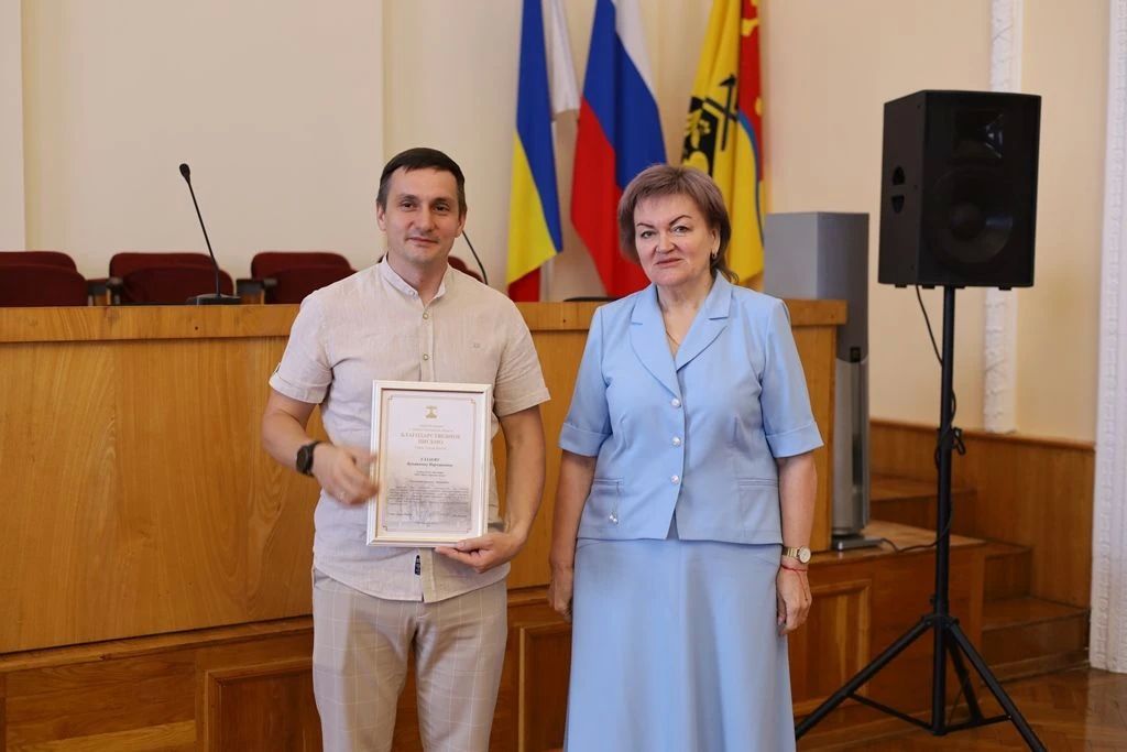 Поздравляем строителей с наступающим профессиональным праздником! Поздравляем строителей с наступающим профессиональным праздником!
