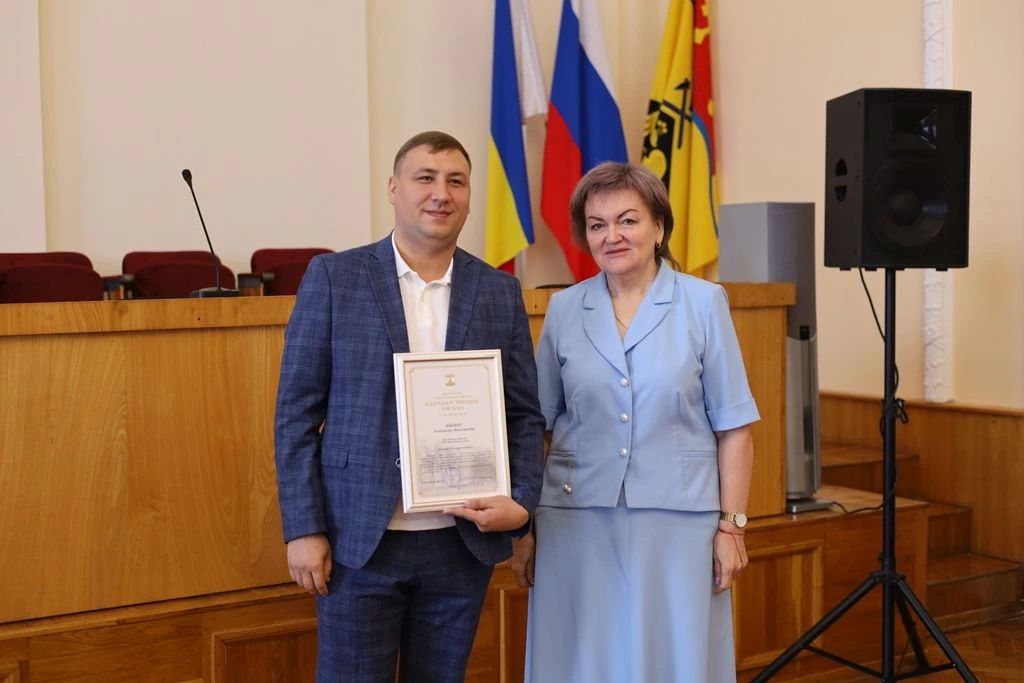 Поздравляем строителей с наступающим профессиональным праздником! Поздравляем строителей с наступающим профессиональным праздником!