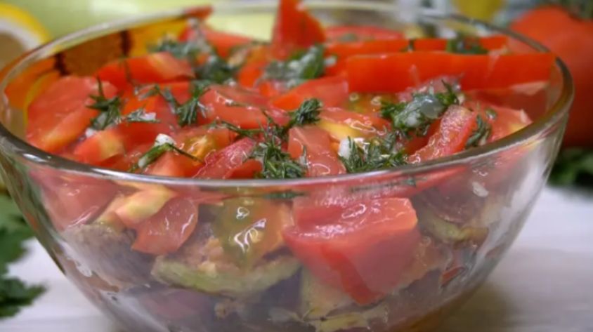 Сочный салат с кабачками и помидорами: легкость и свежесть на вашем столе