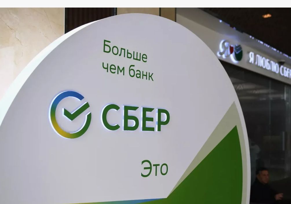 Уход бизнеса в наличные: тревожные тенденции в экономике России