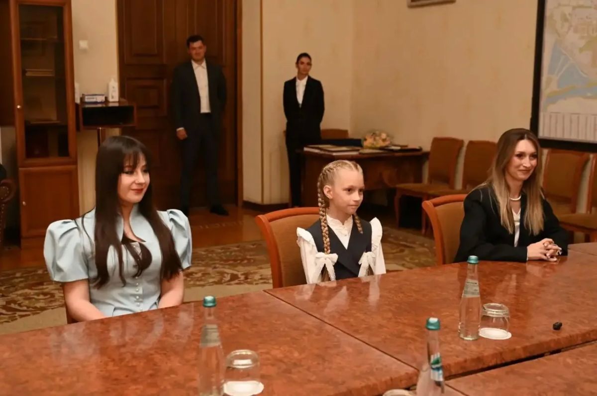 Александр Скрябин: Какой он, город мечты?. Ответ на этот вопрос в свои 8 лет твёрдо знает ученица школы № 53 им. Б. Н. Слюсаря Мария Цуран Александр Скрябин: Какой он, город мечты?. Ответ на этот вопрос в свои 8 лет твёрдо знает ученица школы № 53 им. Б. Н. Слюсаря Мария Цуран
