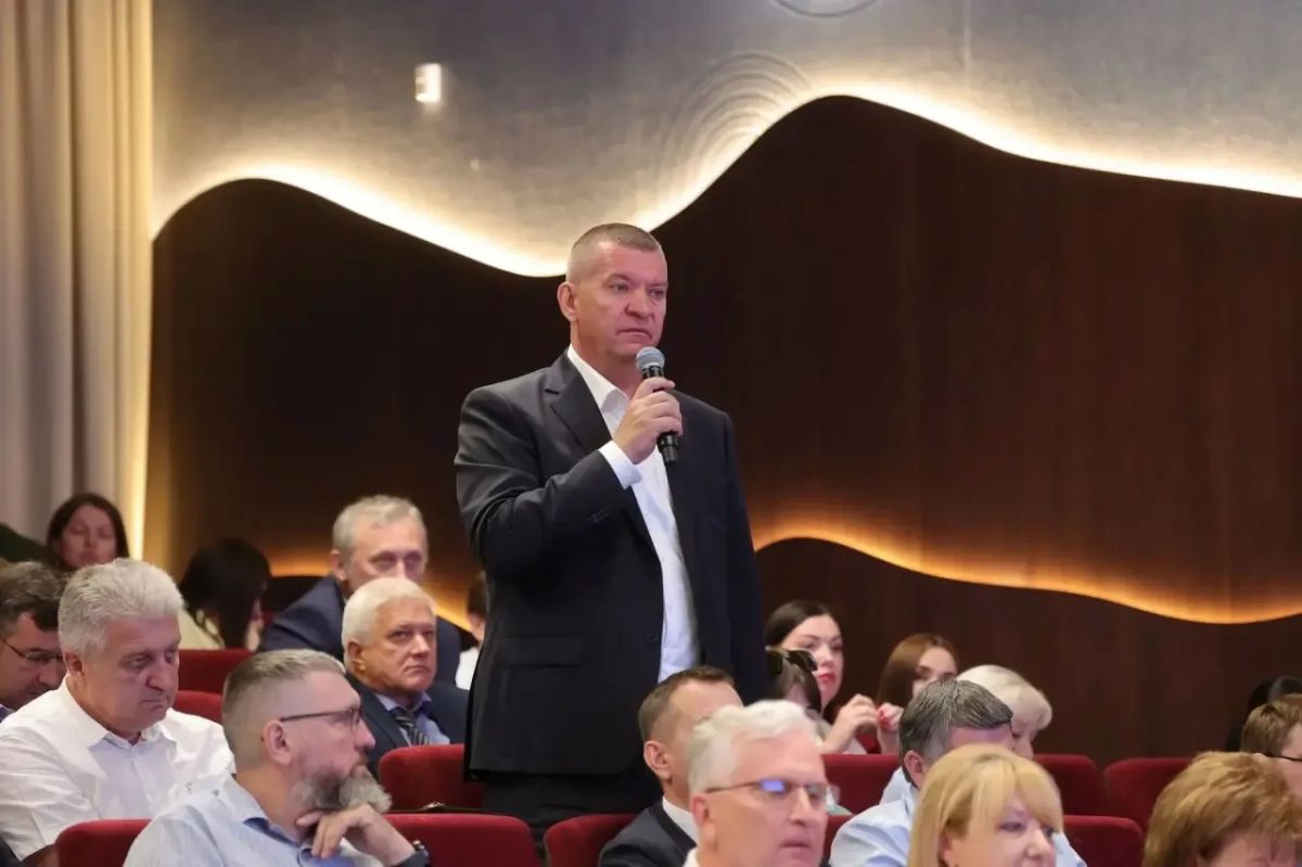 Юрий Слюсарь: Сегодня посмотрел на работу двух медицинских учреждений в Ростове - ЦГБ имени Н.А.Семашко и КДЦ «Здоровье» Юрий Слюсарь: Сегодня посмотрел на работу двух медицинских учреждений в Ростове - ЦГБ имени Н.А.Семашко и КДЦ «Здоровье»