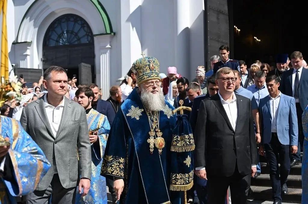 15 лет назад началось служение на донской земле Митрополита Ростовского и Новочеркасского Меркурия 15 лет назад началось служение на донской земле Митрополита Ростовского и Новочеркасского Меркурия