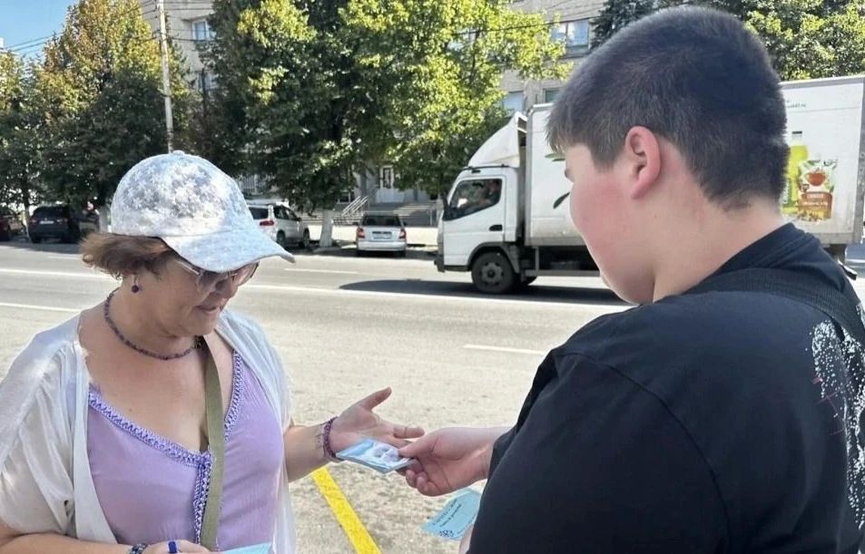 Дома культуры и библиотеки города Шахты присоединились к акции #ДарюТепло Дома культуры и библиотеки города Шахты присоединились к акции #ДарюТепло