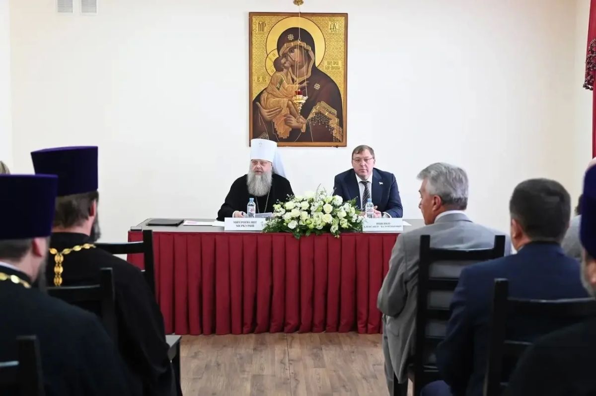15 лет назад началось служение на донской земле Митрополита Ростовского и Новочеркасского Меркурия 15 лет назад началось служение на донской земле Митрополита Ростовского и Новочеркасского Меркурия