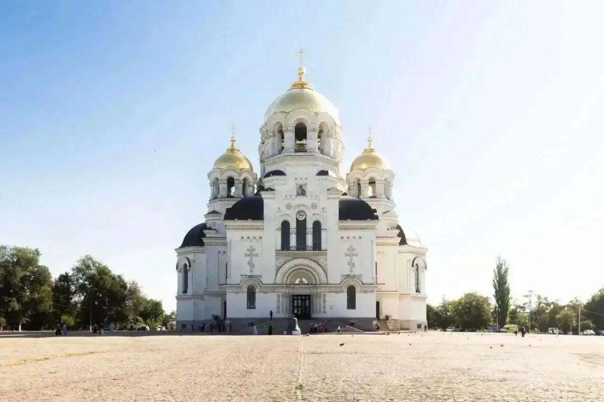 Нижний храм Новочеркасского собора освящен после реконструкции Нижний храм Новочеркасского собора освящен после реконструкции