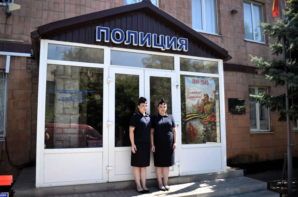Истории о тех, кто служит плечом к плечу Истории о тех, кто служит плечом к плечу