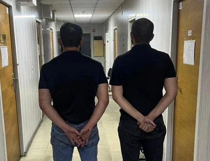 Договорились заранее: в Морозовском районе полиция по горячим следам задержала грабителей