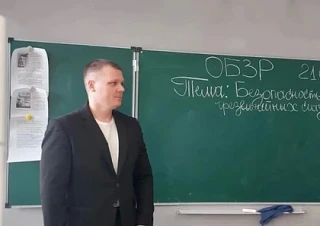 Сменил полицейскую форму на указку: Как ветеран МВД спустя четверть века стал школьным учителем в Ростове Сменил полицейскую форму на указку: Как ветеран МВД спустя четверть века стал школьным учителем в Ростове
