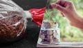 Не спешите выбрасывать зажим для хлеба: полезные идеи его применения