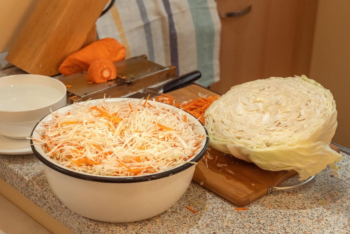 Секреты вкусной квашеной капусты: три простых правила на каждый день