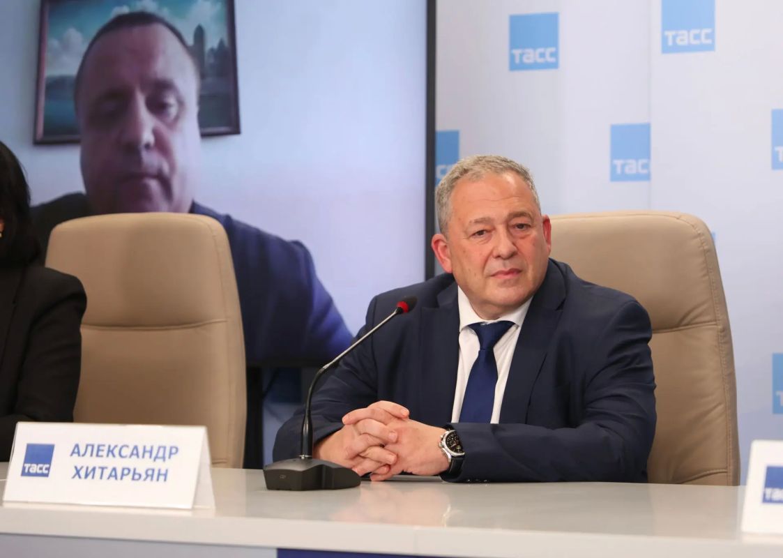 Главное из заявлений с пресс-конференции, посвященной современным тенденциям развития бариатрической хирургии, которая помогает пациентам с высокой степенью ожирения и тяжелыми болезнями из-за лишнего веса Главное из заявлений с пресс-конференции, посвященной современным тенденциям развития бариатрической хирургии, которая помогает пациентам с высокой степенью ожирения и тяжелыми болезнями из-за лишнего веса