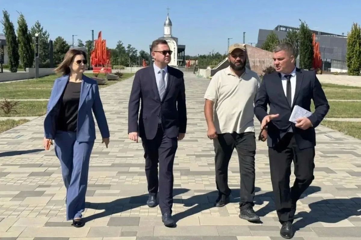Памятник солдату на "Самбекских высотах" в Ростовской области восстановили после атаки ВСУ, сообщили в правительстве региона Памятник солдату на "Самбекских высотах" в Ростовской области восстановили после атаки ВСУ, сообщили в правительстве региона