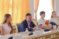 Выпускники из Новочеркасска приняли участие во встрече с Губернатором Ростовской области Юрием Слюсарем
