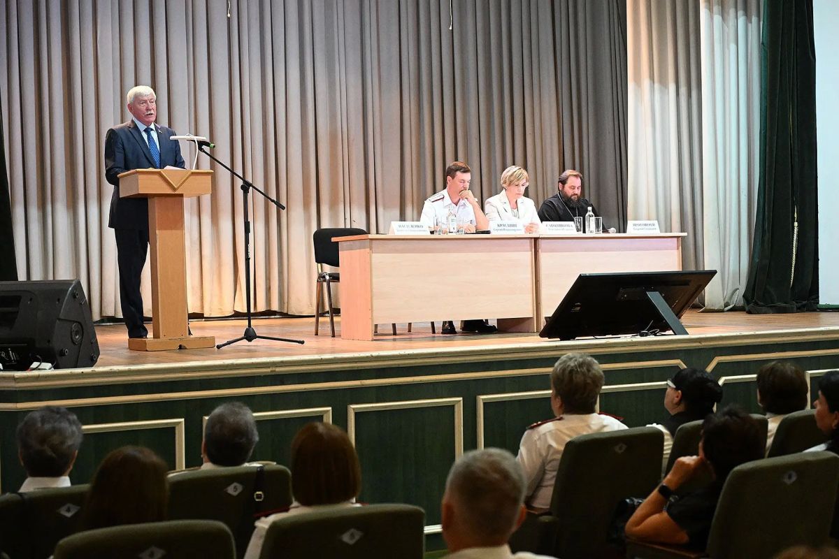 В Новочеркасске состоялась традиционная августовская педагогическая конференция работников казачьего кадетского образования