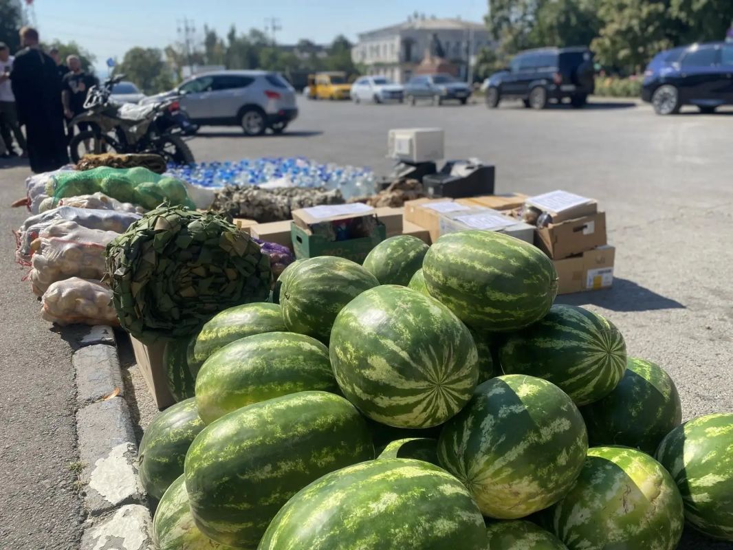 21 августа группа «Новочеркасск своих не бросаем» передала очередную партию помощи бойцам 8-й армии, 228 го батальона 21 августа группа «Новочеркасск своих не бросаем» передала очередную партию помощи бойцам 8-й армии, 228 го батальона