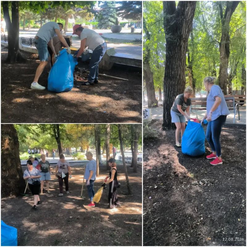 Сегодня с утра большой командой работали на субботнике Сегодня с утра большой командой работали на субботнике