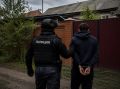 В Неклиновском районе 26-летний парень ворвался в чужой дом, избил мужчину и пригрозил убить подростка ради 10 тысяч рублей