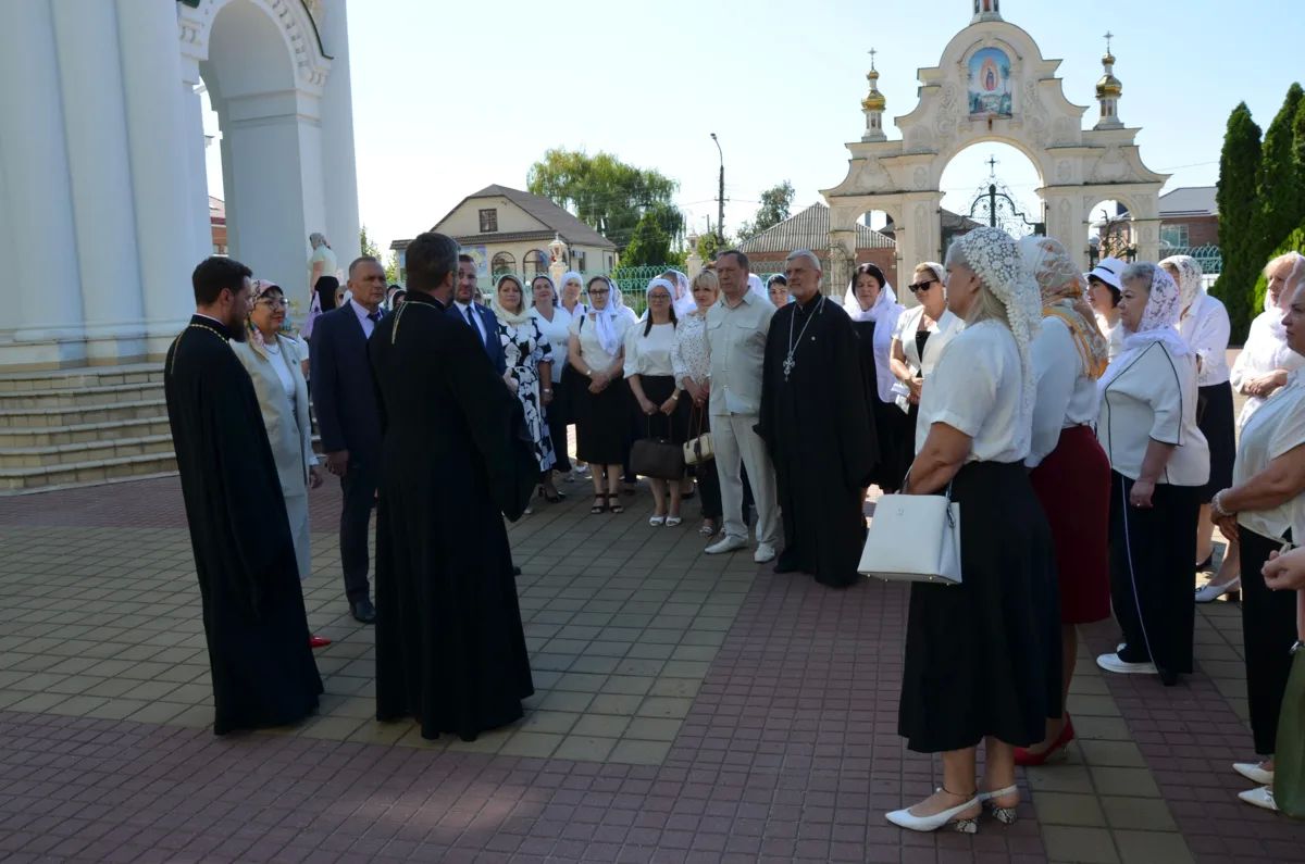 В Батайске обсудили совместную работу школ и Донской митрополии В Батайске обсудили совместную работу школ и Донской митрополии