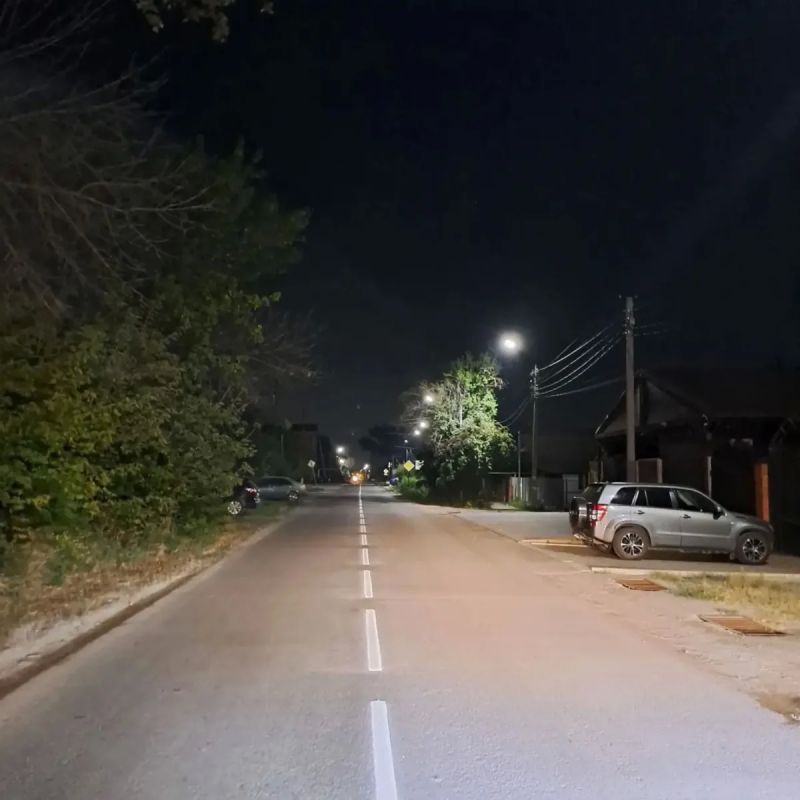 В Батайске продолжается обновление дорожной разметки В Батайске продолжается обновление дорожной разметки