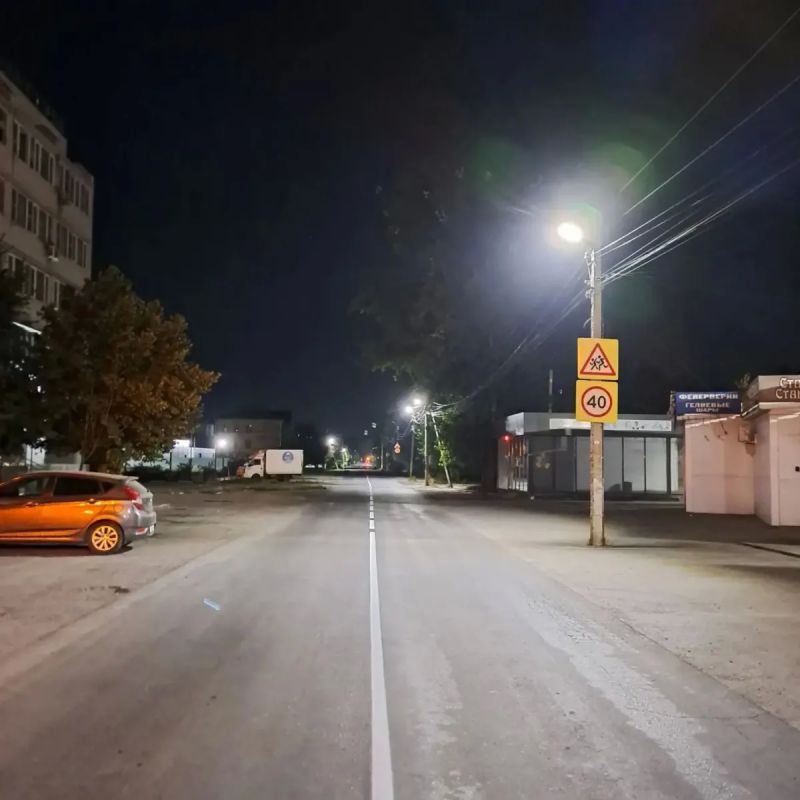 В Батайске продолжается обновление дорожной разметки В Батайске продолжается обновление дорожной разметки