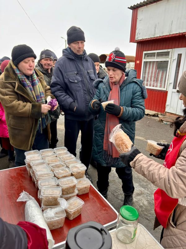 «Столовая под открытым небом» в Шахтах «Столовая под открытым небом» в Шахтах